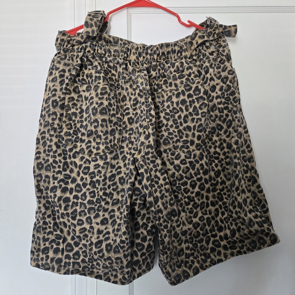SHEIN Pants - SHEIN Leopard Print Jean Shorts